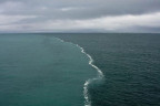 Эти два течения никогда не соединятся, потому что у них разная плотность. Местные жители называют это краем света. Самая северная точка Дании, место, где встречаются два моря – Северное и Балтийское. 